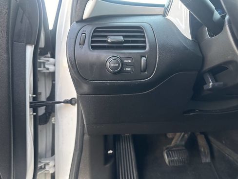 Used 2012 Chevrolet Volt Premium w/ Premium Trim Package image 21