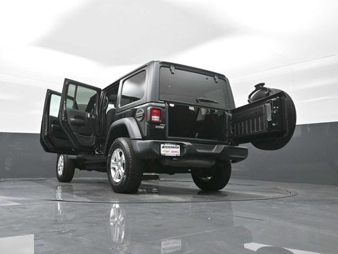 Used 2020 Jeep Wrangler Unlimited Sport S image 37