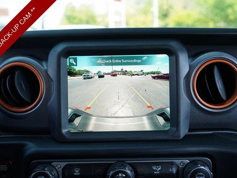 Used 2023 Jeep Gladiator Mojave w/ Trailer Tow Package AWD/4WD image 10