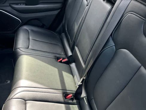 Used 2022 Jeep Grand Cherokee Limited 4xe w/ MOPAR Finishing Package AWD/4WD image 6