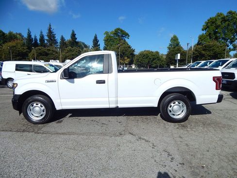 Used 2017 Ford F150 XL w/ Equipment Group 101A Mid RWD image 5