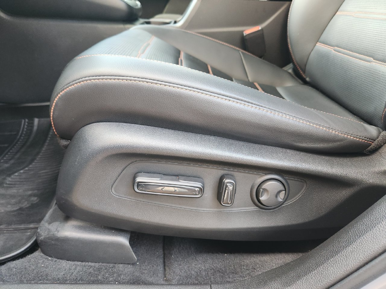 Certified 2023 Honda CR-V Sport Touring image 23