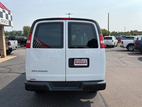 Used 2019 GMC Savana 2500 Extended w/ Driver Convenience Package RWD image 6