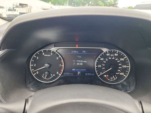 Used 2024 Nissan Altima 2.5 SV FWD image 14