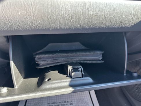 Used 2003 MAZDA Tribute ES image 32