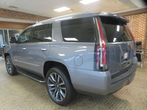 Used 2018 Cadillac Escalade Luxury AWD/4WD image 88