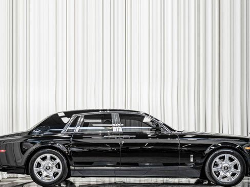 Used 2013 Rolls-Royce Phantom Sedan image 2