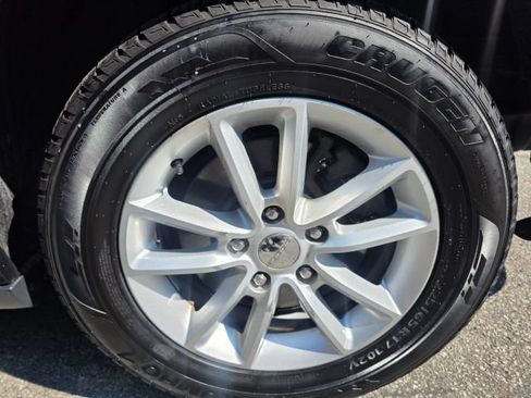 Used 2019 Dodge Grand Caravan SXT FWD image 10