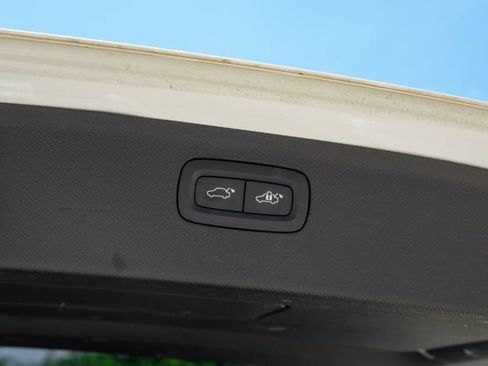 Used 2024 Volvo XC90 B6 Ultimate w/ Protection Package Premier AWD/4WD image 64
