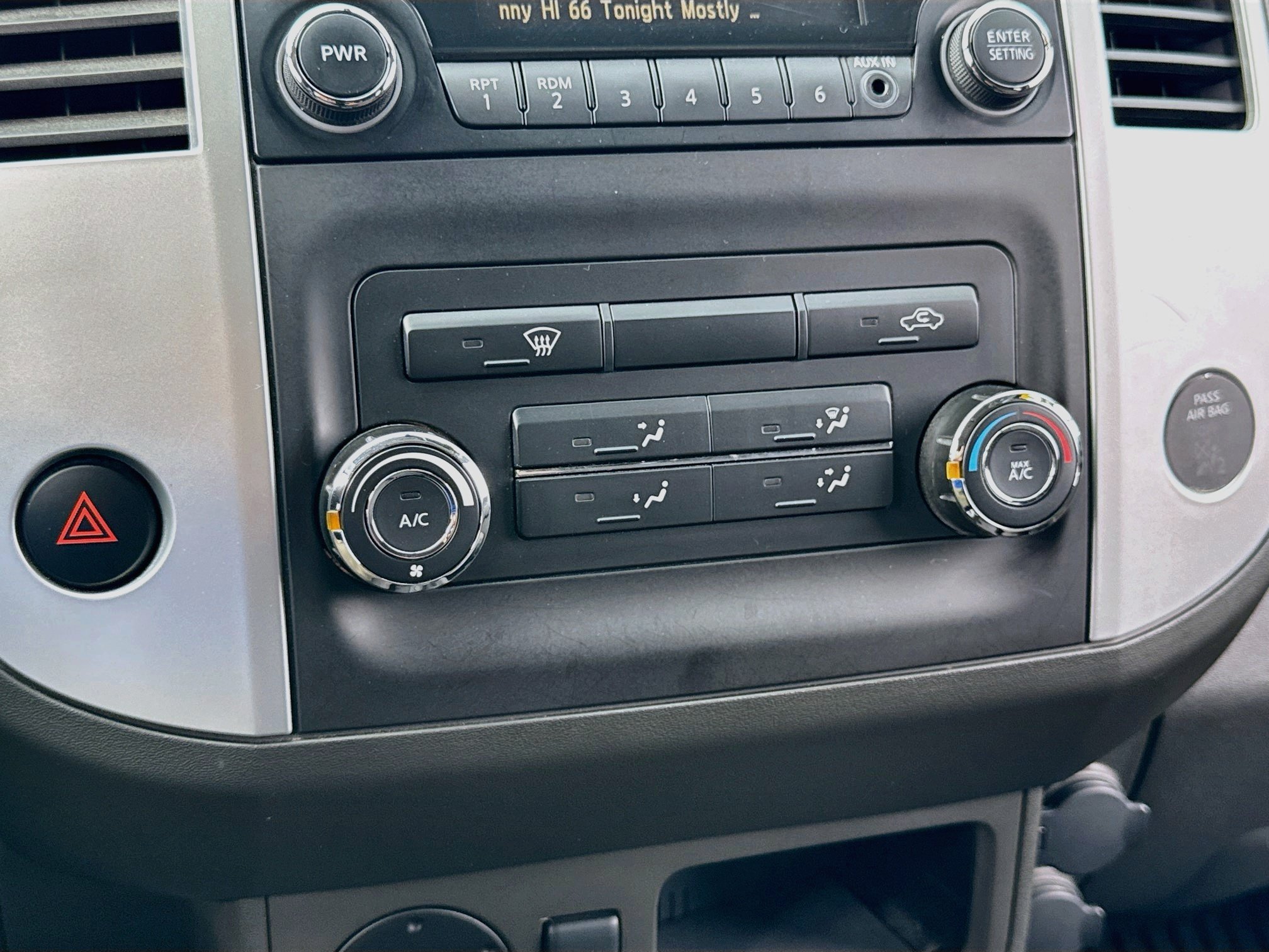 Used 2014 Nissan Frontier SV RWD image 17
