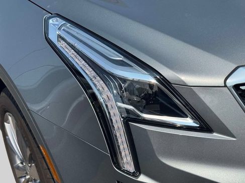 Used 2023 Cadillac XT5 Premium Luxury FWD image 11