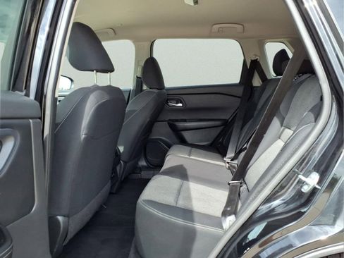 Used 2024 Nissan Rogue SV AWD/4WD image 12