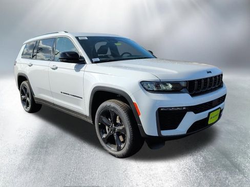 New 2026 Jeep Grand Cherokee L Limited AWD/4WD image 4