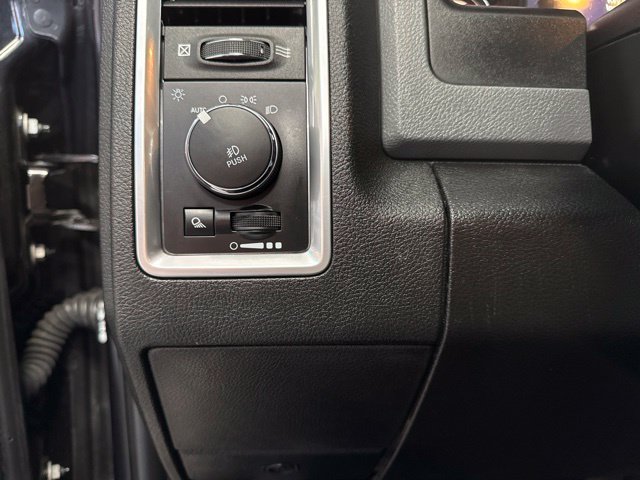Used 2019 RAM 1500 Big Horn AWD/4WD image 30