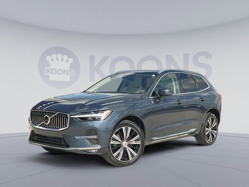 Certified 2023 Volvo XC60 B5 Plus w/ Climate Package AWD/4WD image 1