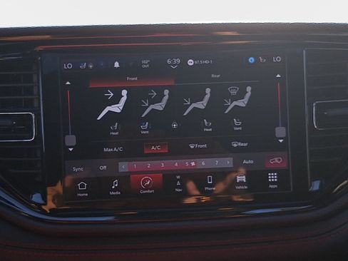 Used 2024 Dodge Durango GT AWD/4WD image 23