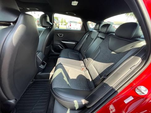Used 2025 Kia K4 GT-Line w/ GT-Line Sunroof Package FWD image 31