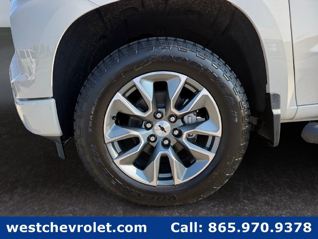 New 2026 Chevrolet Silverado 1500 RST w/ Safety Package AWD/4WD image 9
