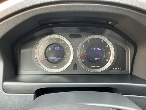 Used 2010 Volvo XC70 3.2 AWD/4WD image 14