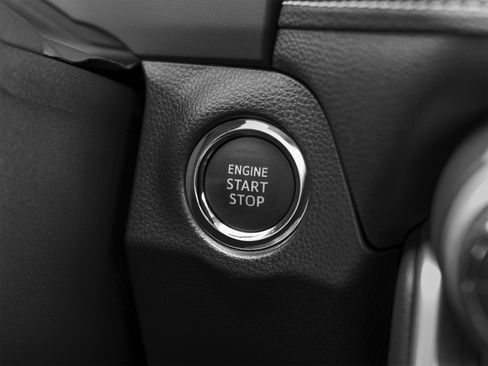 Used 2023 Toyota RAV4 LE FWD image 94