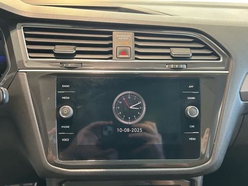Certified 2023 Volkswagen Tiguan SE R-Line image 13