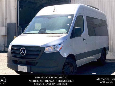 Used 2025 Mercedes-Benz Sprinter 2500 image 1