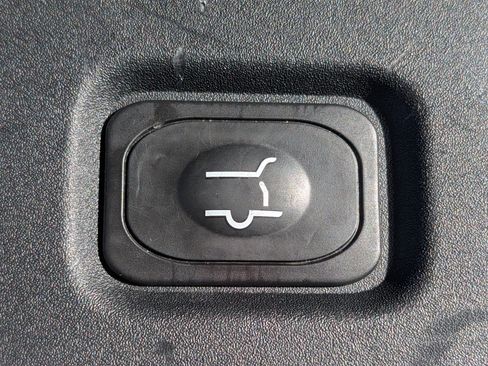 Certified 2025 Ford Expedition Platinum AWD/4WD image 16