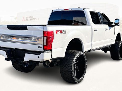 Used 2022 Ford F250 Platinum w/ FX4 Off-Road Package image 6