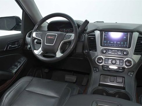 Used 2020 GMC Yukon XL SLT w/ Open Road Package image 22