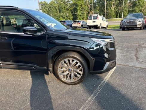 Certified 2025 Subaru Forester Touring w/ Popular Package - Touring AWD/4WD image 5