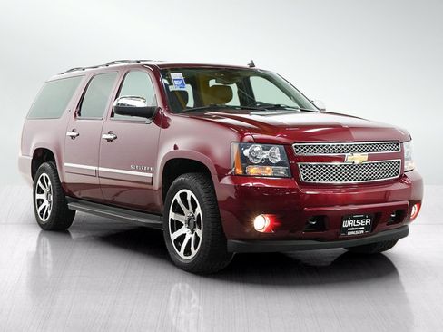 Used 2011 Chevrolet Suburban LTZ AWD/4WD image 7
