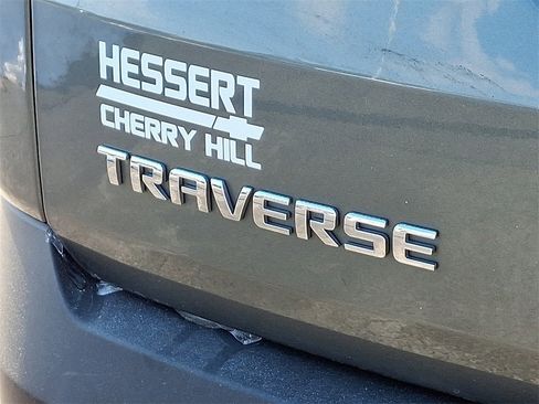 Certified 2023 Chevrolet Traverse LT image 32