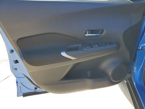 Used 2022 Nissan Kicks SV image 13