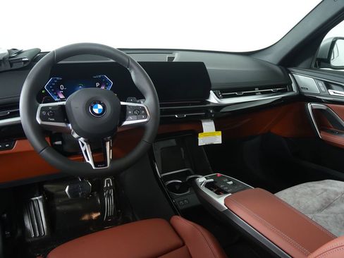 Used 2026 BMW X1 xDrive28i w/ Technology Package AWD/4WD image 17