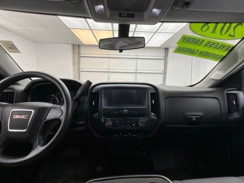 Used 2018 GMC Sierra 1500 4x4 Double Cab w/ Sierra Convenience Package image 4