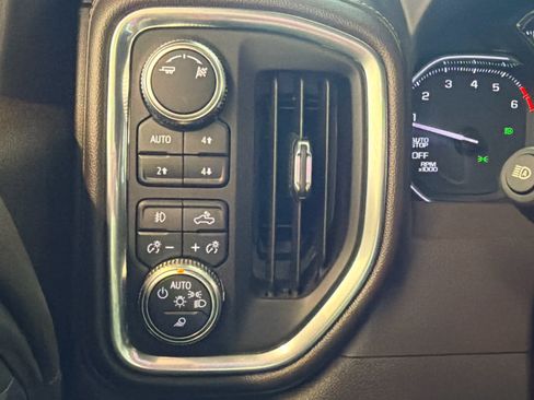 Used 2019 GMC Sierra 1500 SLT w/ SLT Premium Plus Package AWD/4WD image 41