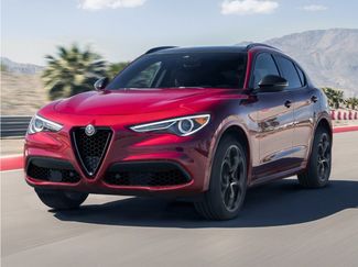 Used 2023 Alfa Romeo Stelvio Veloce AWD/4WD video 1