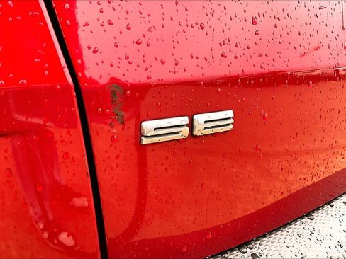 Used 2020 Ford Escape SE FWD image 28