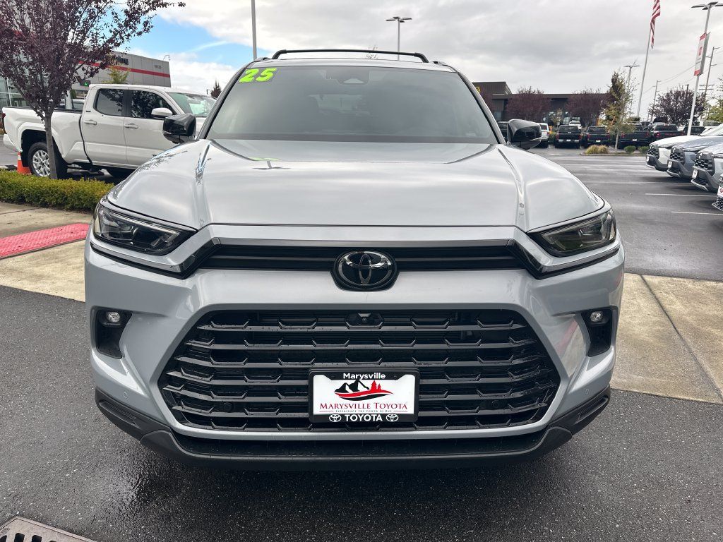 Certified 2025 Toyota Grand Highlander AWD Hybrid image 8