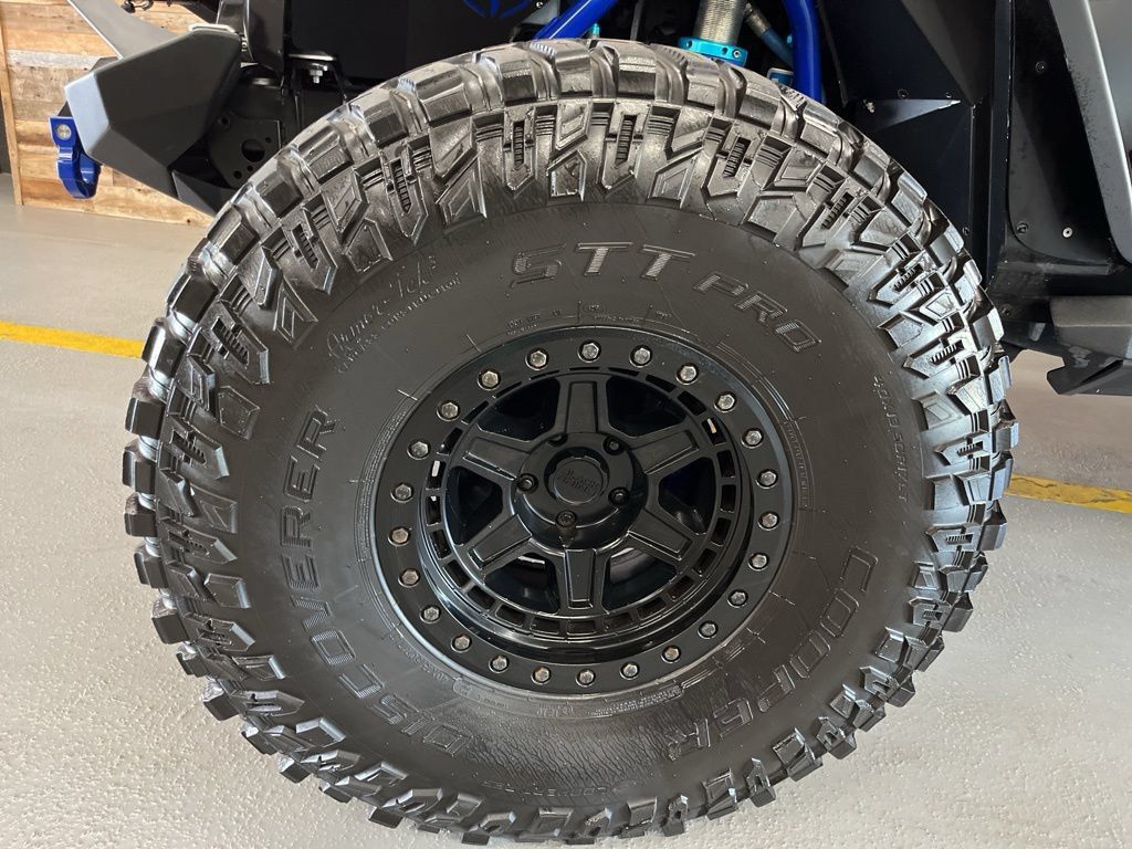 Used 2020 Jeep Gladiator Rubicon AWD/4WD image 6