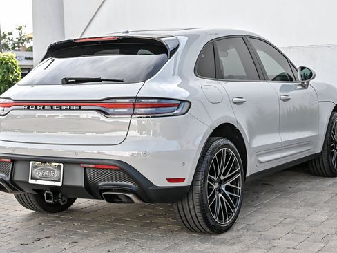 Used 2025 Porsche Macan w/ Premium Package Plus AWD/4WD image 13
