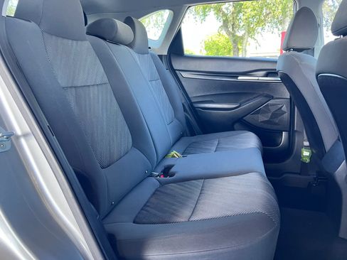 Used 2023 Kia Seltos LX AWD/4WD image 19