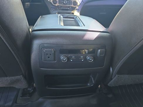 Used 2016 Chevrolet Suburban LT w/ Luxury Package AWD/4WD image 19