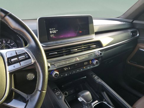 Certified 2022 Kia Telluride SX w/ SX Prestige Package image 25