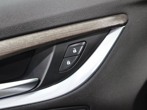 Used 2024 Buick Enclave Avenir w/ Trailering Package, 5000 lbs. AWD/4WD image 9