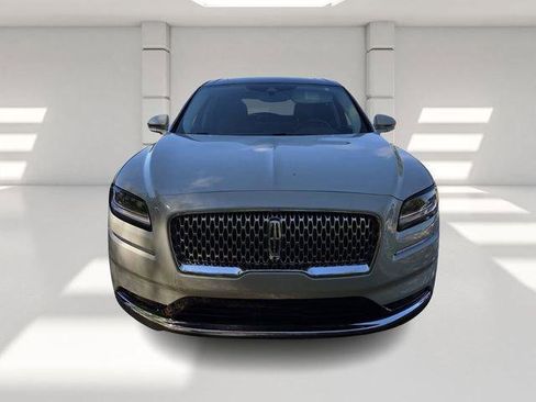 Used 2022 Lincoln Nautilus Reserve image 2