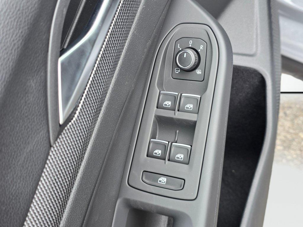 New 2026 Volkswagen GTI SE FWD image 21