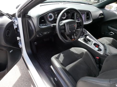 Used 2023 Dodge Challenger R/T Scat Pack RWD image 9