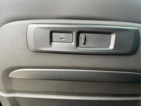 Used 2022 BMW X7 xDrive40i image 32