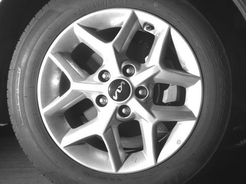 Used 2025 Kia Soul LX w/ LX Technology Package image 18